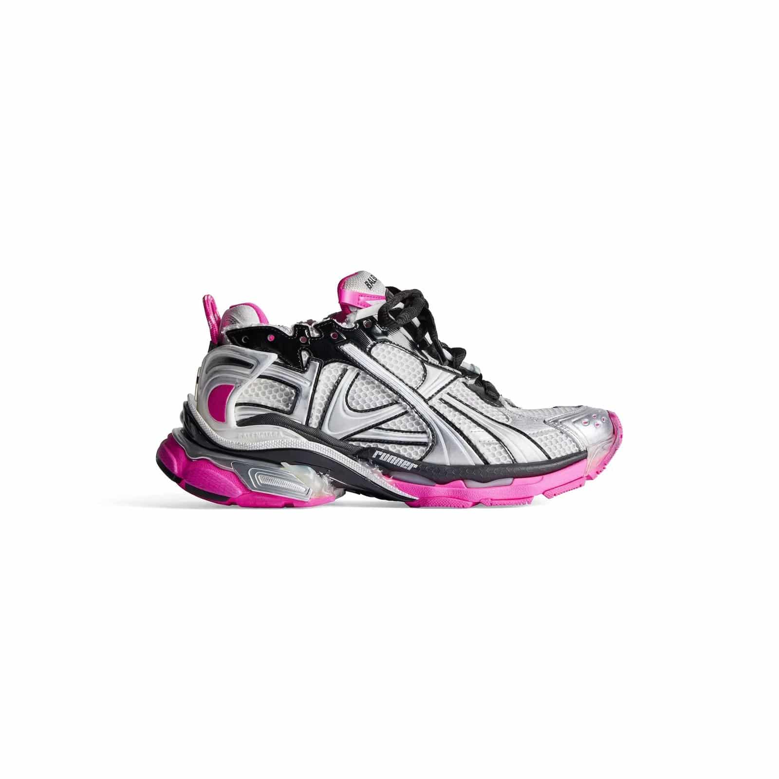 24-Large-772767W3RBW9155_F_8edf7128-a996-4b8a-b5cb-37260ef8c631.jpg RUNNER - 图片 1
