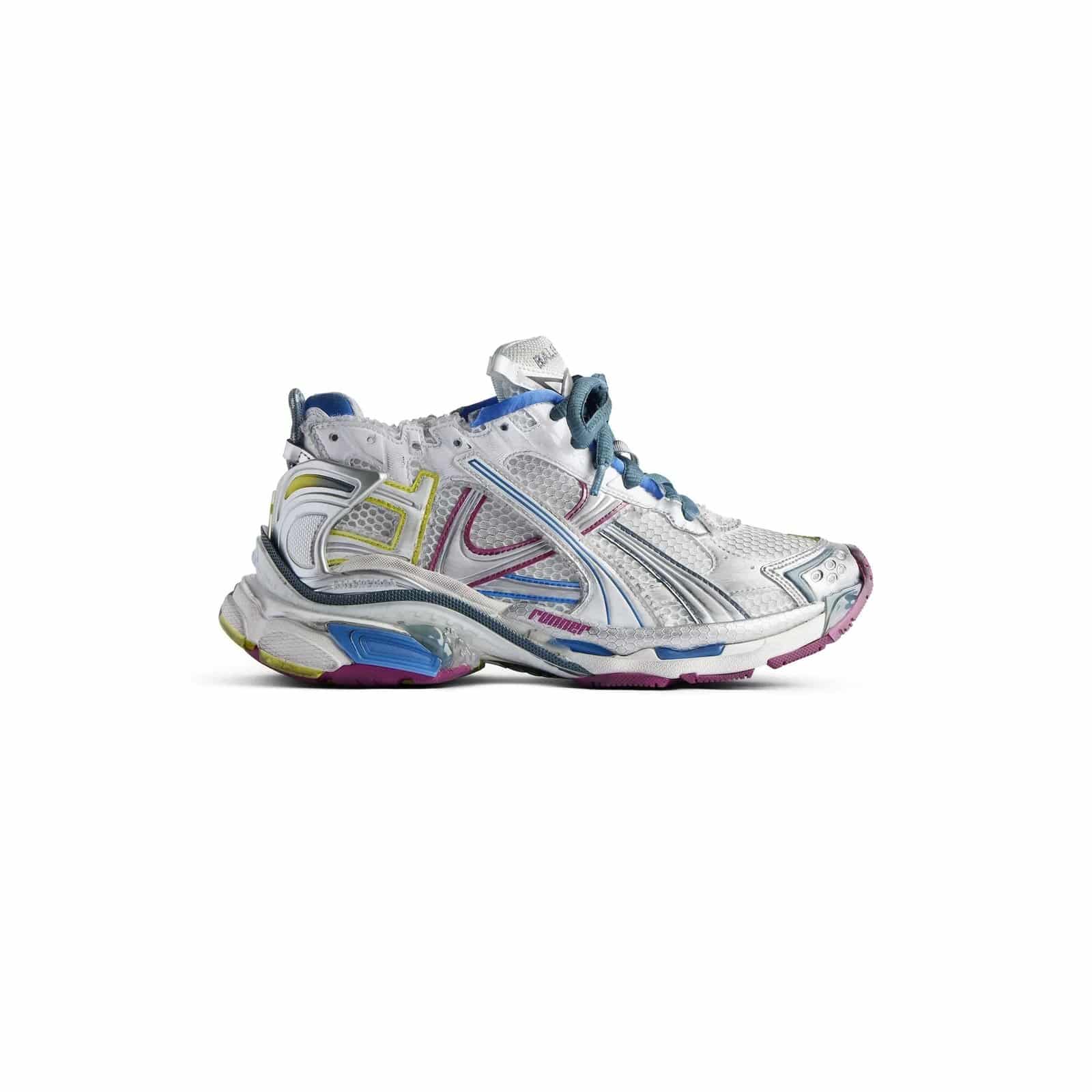 26-Large-772767W3RMU9547_F_ca839d0b-f456-4c95-9a92-37da0e74b58e.jpg RUNNER - 图片 1