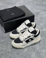 Black White - 图片 2