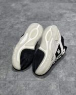 Black White - 图片 6