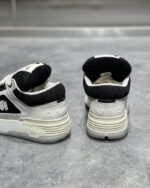 Black White - 图片 9