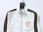 Tracksuit - 图片 4