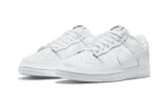 Triple White - 图片 2