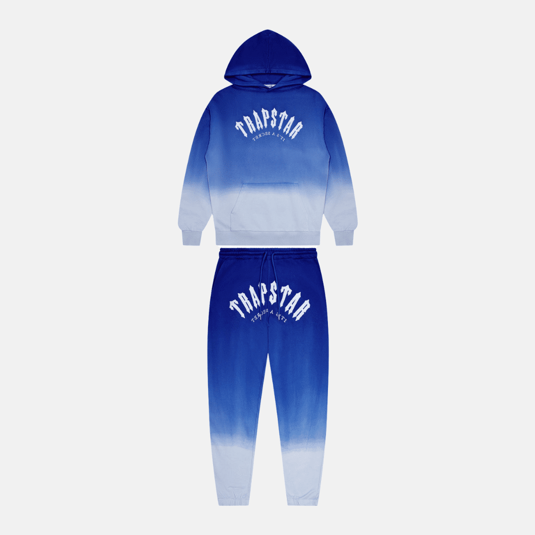 trapstar-chenille-decoded-x-small-trapstar-gradient-arch-tracksuit-blue-39662402568426_6e2193fb-4649-48d2-bc4f-162ad2808298.png Tracksuit - 图片 1
