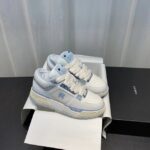 White Blue - 图片 3